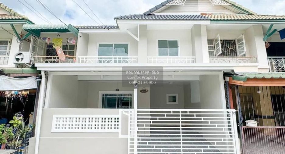 Casa adosada en venta de 3 habitaciones en Bang Yai, Nonthaburi