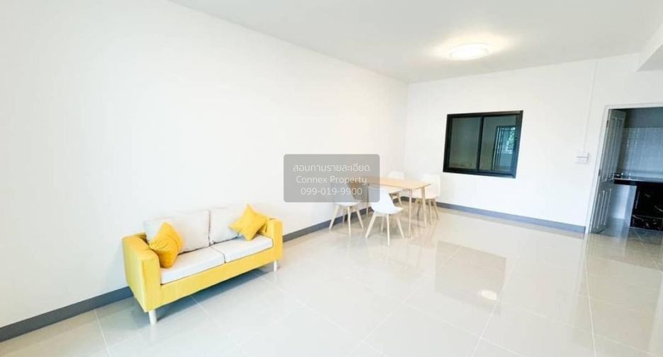Casa adosada en venta de 3 habitaciones en Bang Yai, Nonthaburi