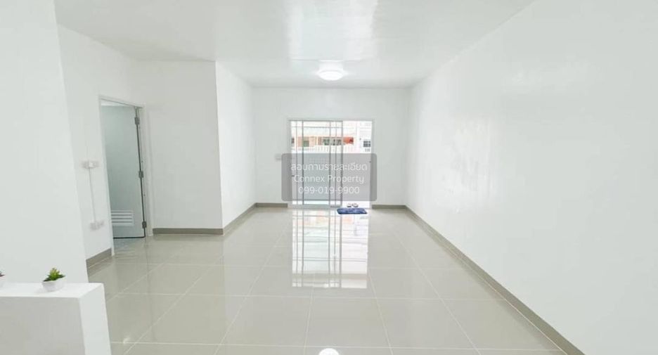 Casa adosada en venta de 3 habitaciones en Bang Yai, Nonthaburi