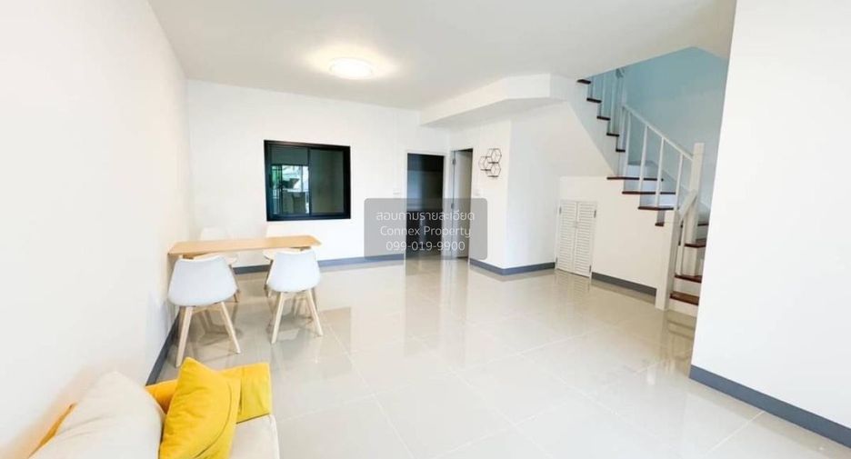 Casa adosada en venta de 3 habitaciones en Bang Yai, Nonthaburi