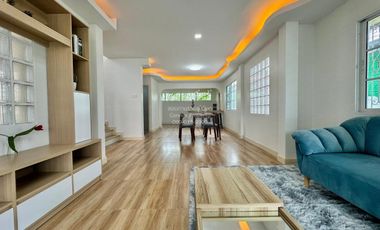 For sale 4 bedrooms house in Khlong Sam Wa, Bangkok