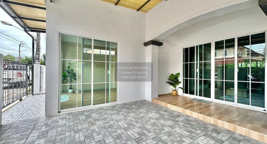 For sale 4 bedrooms house in Khlong Sam Wa, Bangkok