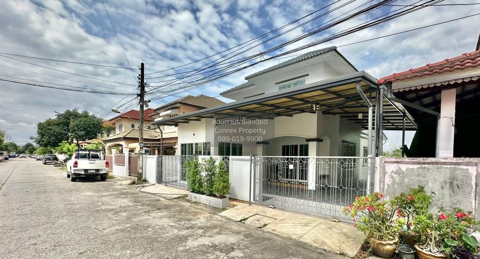 For sale 4 bedrooms house in Khlong Sam Wa, Bangkok