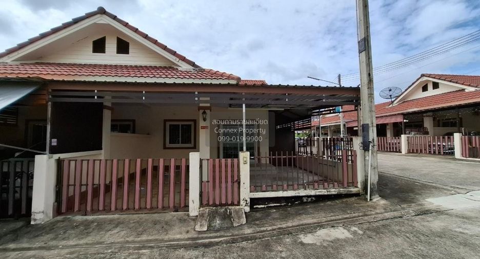 À vendre 2 chambres maison de ville à Pluak Daeng, Rayong