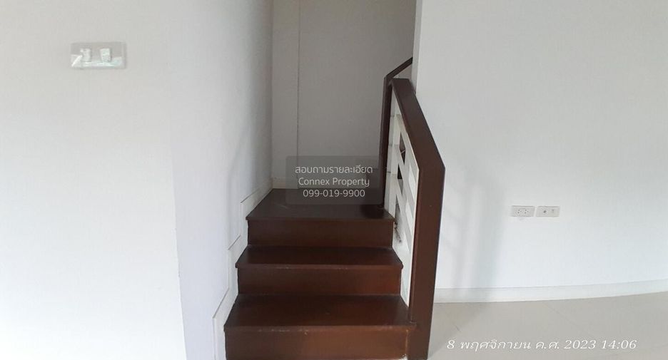 For sale 4 bedrooms townhouse in Bueng Kum, Bangkok