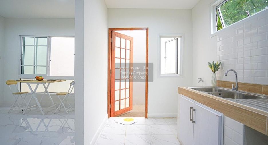 For sale 3 bedrooms townhouse in Thung Khru, Bangkok