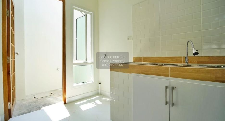 For sale 3 ベッドルーム townhouse in Bang Bua Thong, Nonthaburi