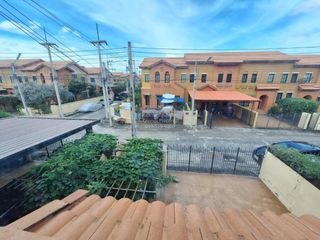Casa adosada en venta de 3 habitaciones en Wang Noi, Phra Nakhon Si Ayutthaya