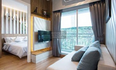 Condo en venta de 2 habitaciones en Yan Nawa, Bangkok