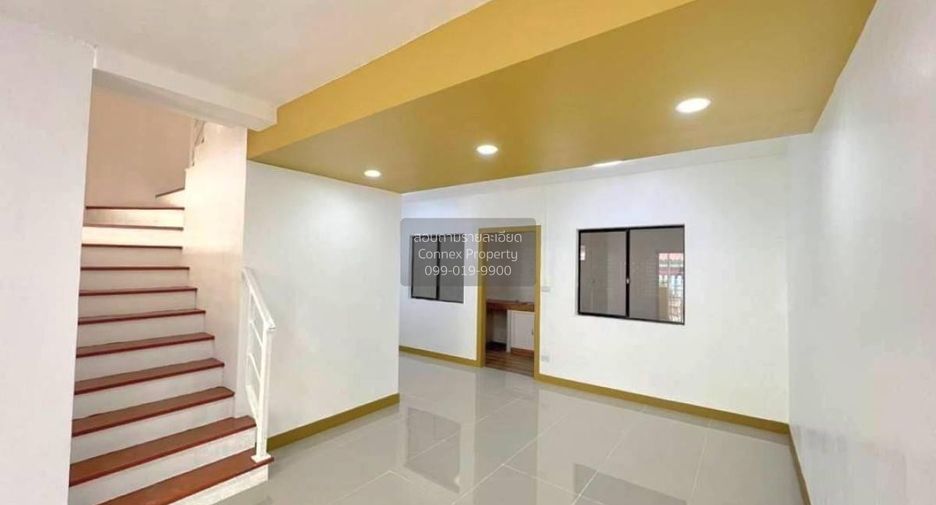 Casa adosada en venta de 3 habitaciones en Bang Yai, Nonthaburi
