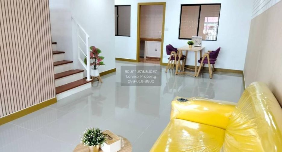 Casa adosada en venta de 3 habitaciones en Bang Yai, Nonthaburi