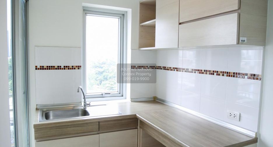 For sale 2 bedrooms condo in Khlong Toei, Bangkok