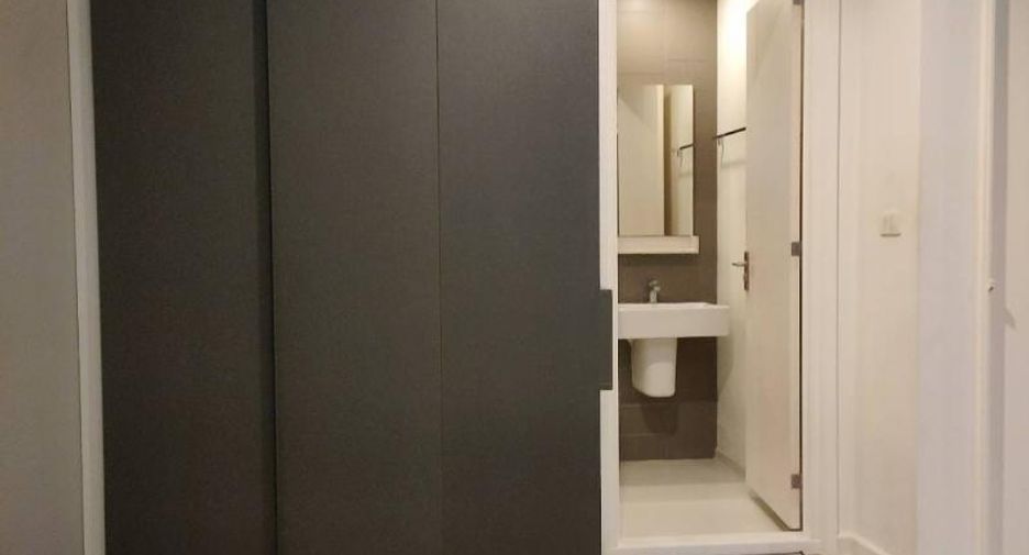 For sale 1 bed condo in Thon Buri, Bangkok