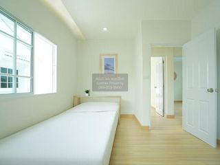 Haus zum Kauf mit 4 Zimmer in Bangkok Yai, Bangkok