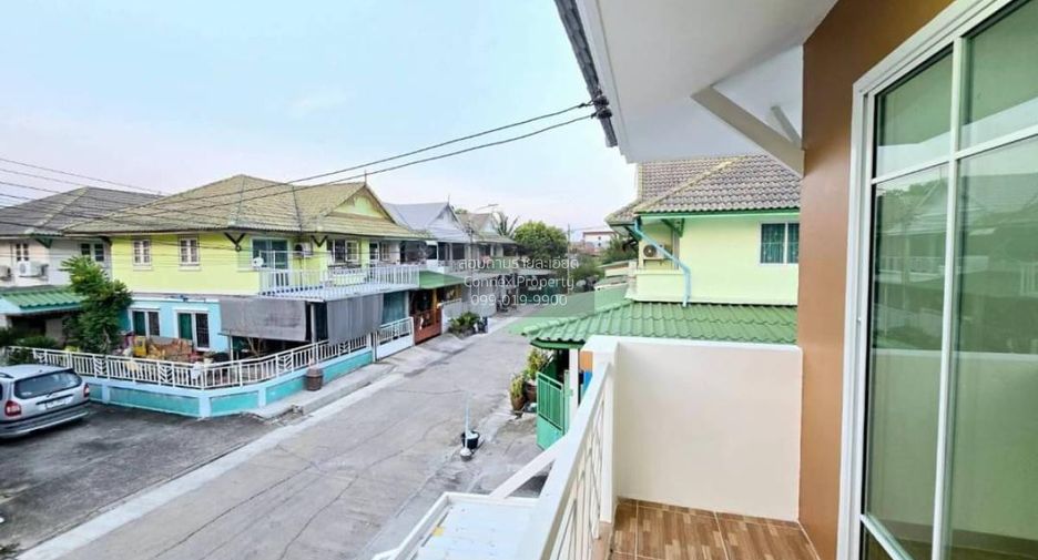 Casa adosada en venta de 3 habitaciones en Bang Bua Thong, Nonthaburi