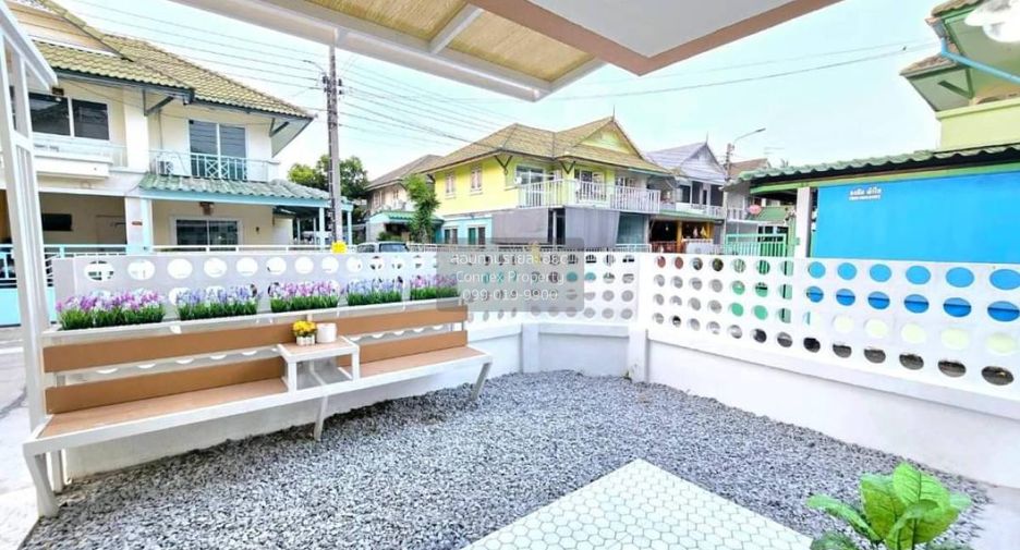 Casa adosada en venta de 3 habitaciones en Bang Bua Thong, Nonthaburi