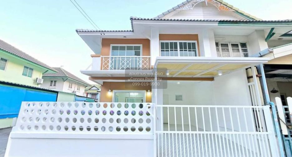 Casa adosada en venta de 3 habitaciones en Bang Bua Thong, Nonthaburi