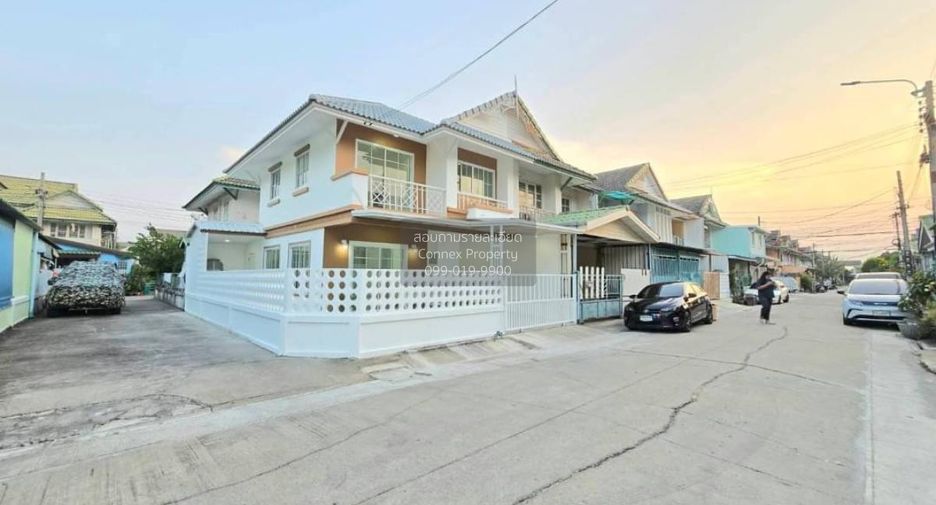 Casa adosada en venta de 3 habitaciones en Bang Bua Thong, Nonthaburi