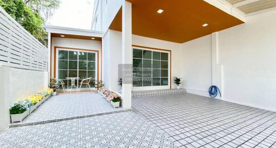 For sale 3 ベッドルーム townhouse in Bang Kruai, Nonthaburi