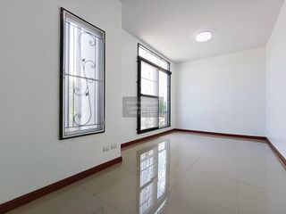 For sale 3 bedrooms townhouse in Bang Sao Thong, Samut Prakan