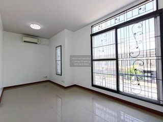 For sale 3 bedrooms townhouse in Bang Sao Thong, Samut Prakan