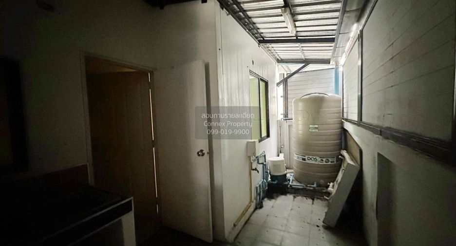 For sale 3 ベッドルーム townhouse in Sam Phran, Nakhon Pathom