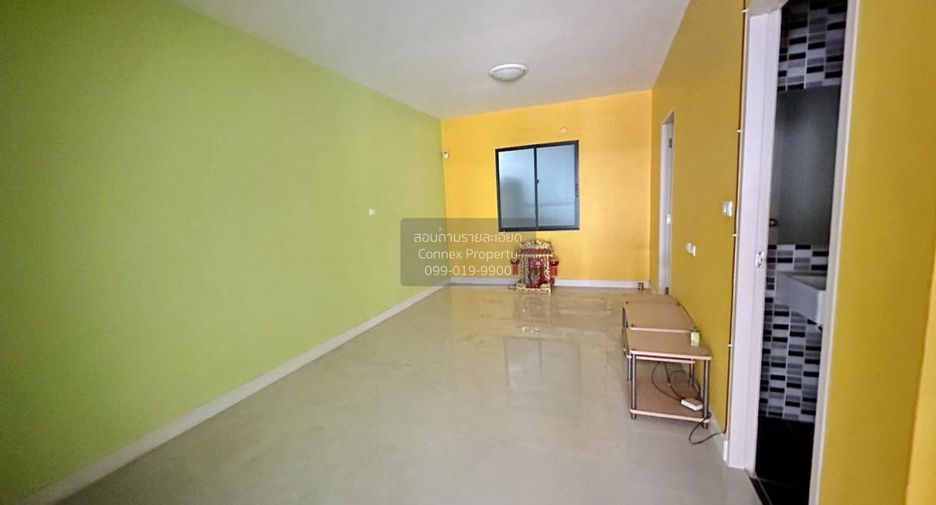 For sale 3 ベッドルーム townhouse in Sam Phran, Nakhon Pathom