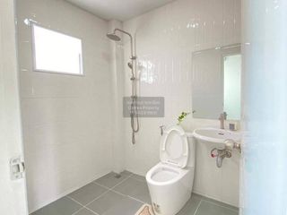 Casa en venta de 3 habitaciones en Min Buri, Bangkok