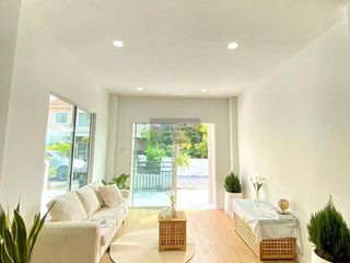 Casa en venta de 3 habitaciones en Min Buri, Bangkok