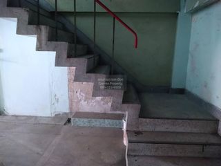 Local comercial en venta de 2 habitaciones en Phasi Charoen, Bangkok