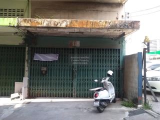 Local comercial en venta de 2 habitaciones en Phasi Charoen, Bangkok