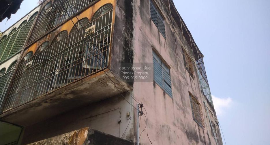 Local comercial en venta de 2 habitaciones en Phasi Charoen, Bangkok