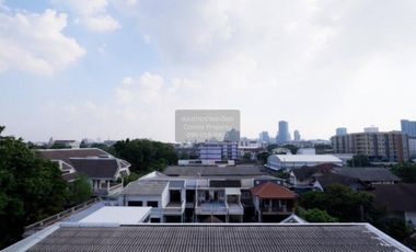 For sale 1 bed condo in Phra Khanong, Bangkok