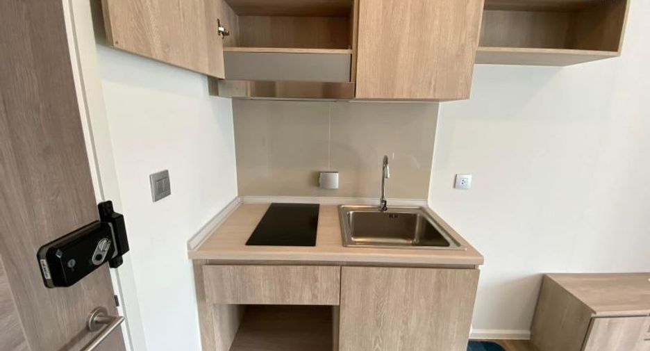 For sale 1 bed condo in Khlong Toei, Bangkok