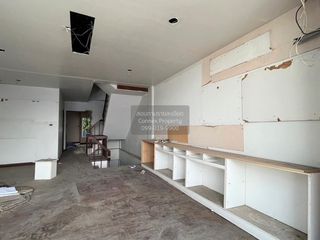 À vendre 3 chambres maison de ville à Bangkok Yai, Bangkok
