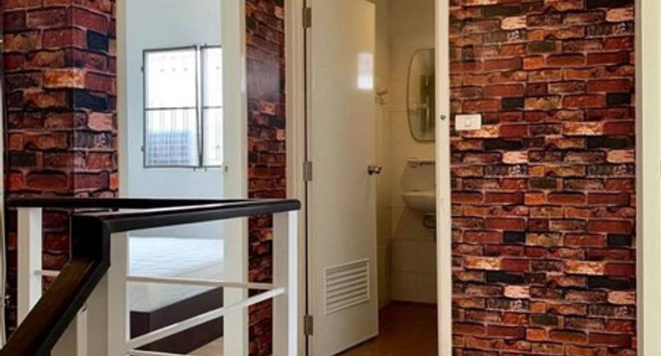 For sale 3 bedrooms townhouse in Mueang Pathum Thani, Pathum Thani
