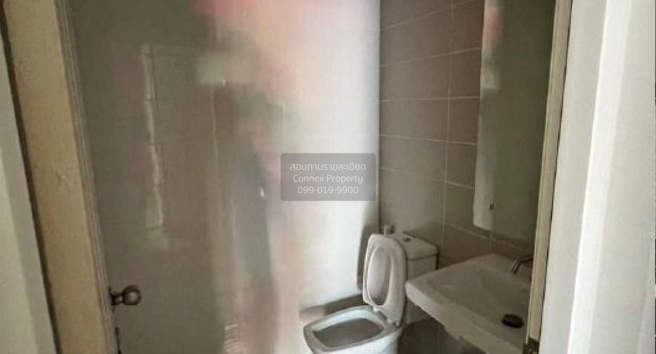 Casa adosada en venta de 3 habitaciones en Sai Mai, Bangkok