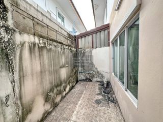 À vendre 3 chambres maison de ville à Sam Phran, Nakhon Pathom