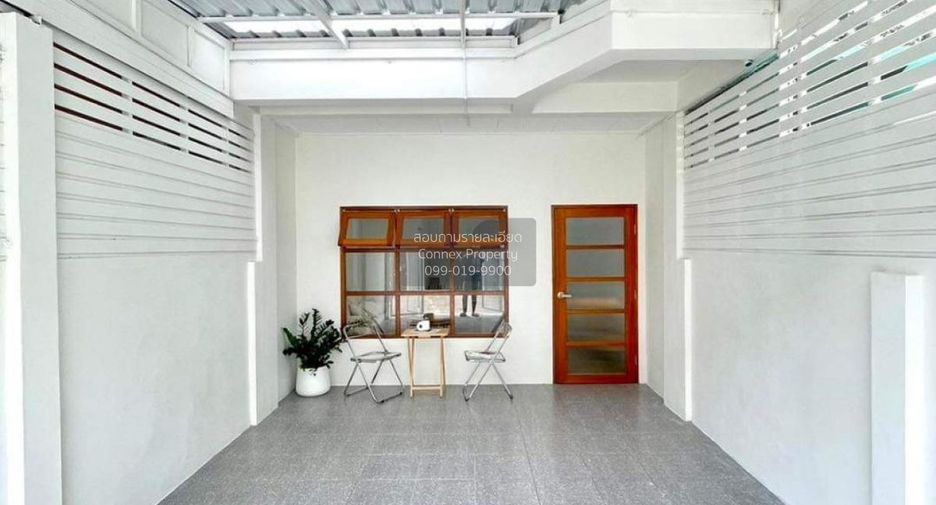 À vendre 2 chambres maison de ville à Sai Mai, Bangkok