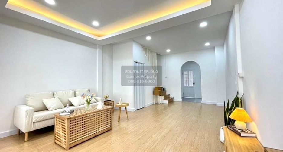 À vendre 2 chambres maison de ville à Sai Mai, Bangkok