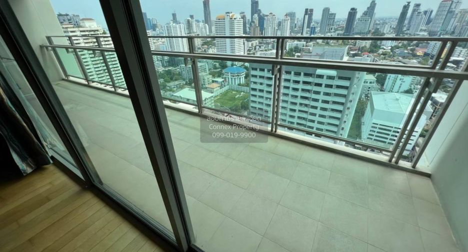 For rent 2 bedrooms condo in Khlong Toei, Bangkok
