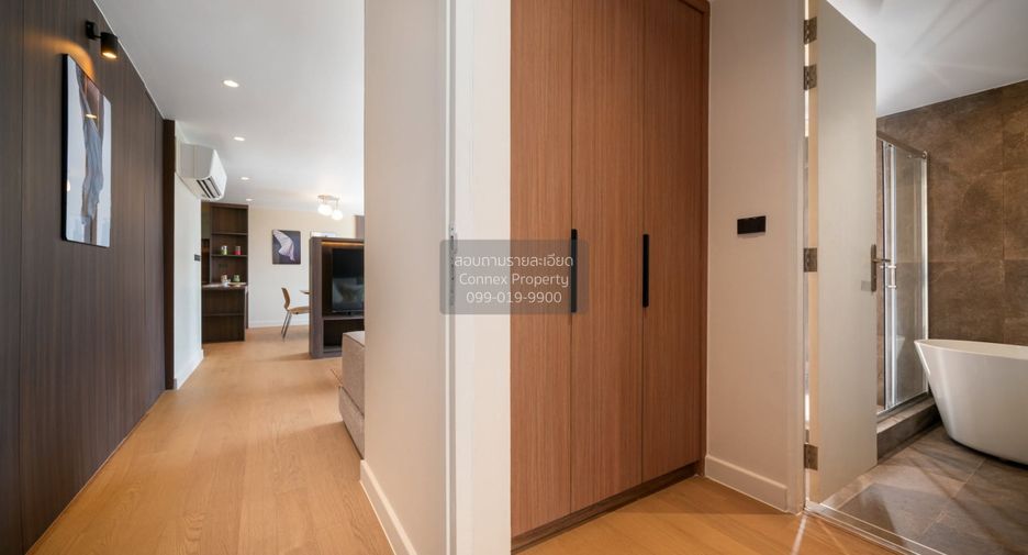 For rent 2 bedrooms condo in Khlong Toei, Bangkok