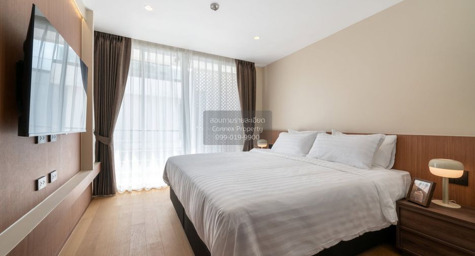 For rent 2 bedrooms condo in Khlong Toei, Bangkok