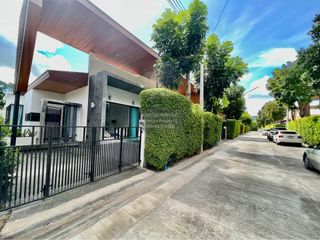 For rent 2 bedrooms house in Mueang Phuket, Phuket