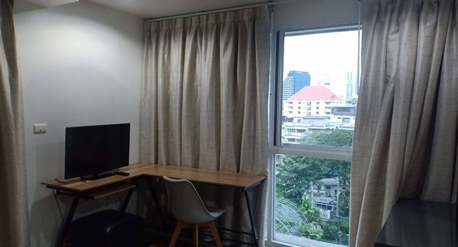 Condo en alquiler de 2 habitaciones en Khlong Toei, Bangkok
