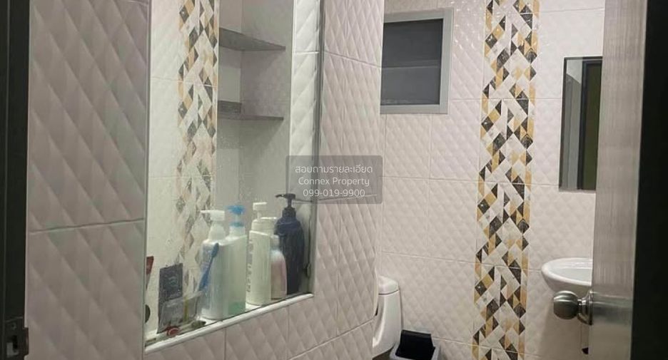 Haus zur Miete mit 3 Zimmer in Phra Samut Chedi, Samut Prakan