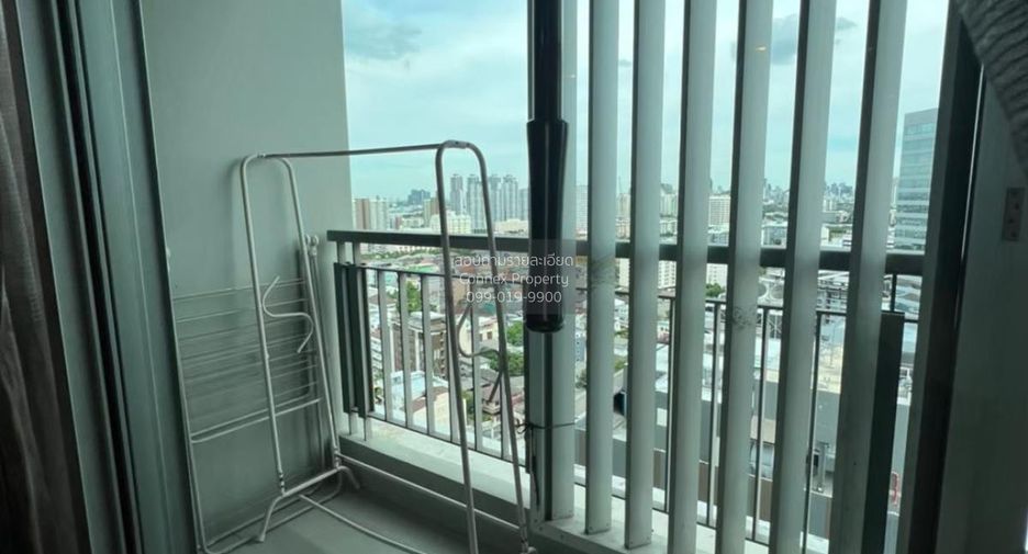 For rent 2 bedrooms condo in Huai Khwang, Bangkok