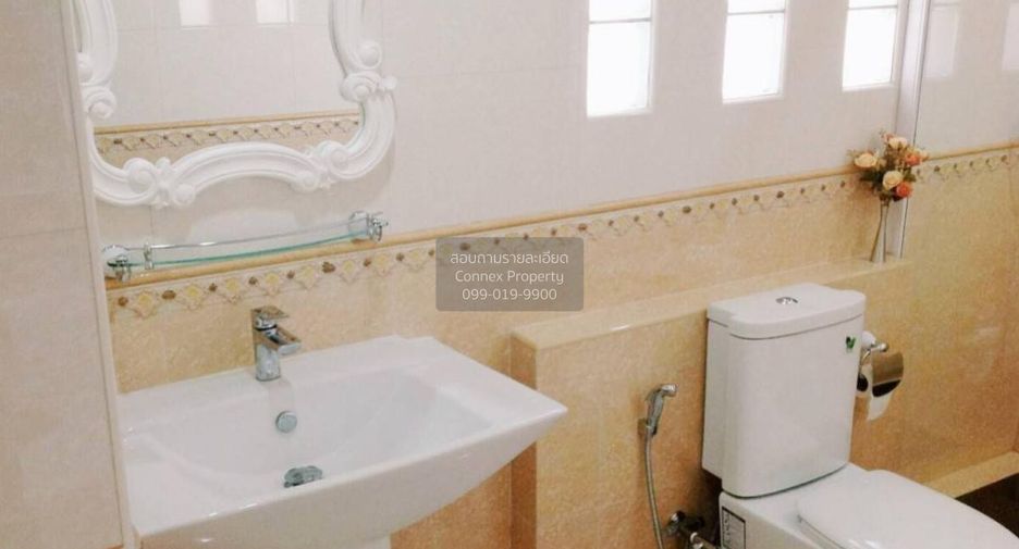 For rent 2 bedrooms condo in Ratchathewi, Bangkok