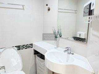 For rent 1 bed condo in Yan Nawa, Bangkok