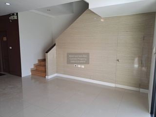 For rent 3 bedrooms townhouse in Prawet, Bangkok